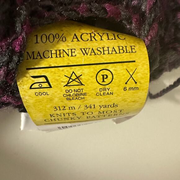 James C. Brett Yarn Marble Chunky 100% Acrylic 200 gr MC57 Red Purple - Picture 9 of 10